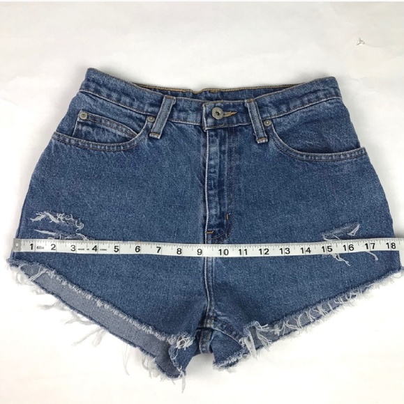 Vintage style cutoff shorts - Picture 6 of 7